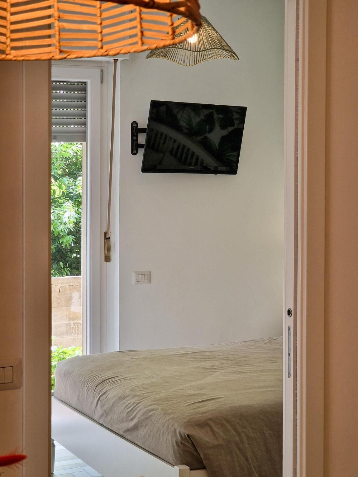 דירות לידו די פרמו Leo'S Aparment מראה חיצוני תמונה